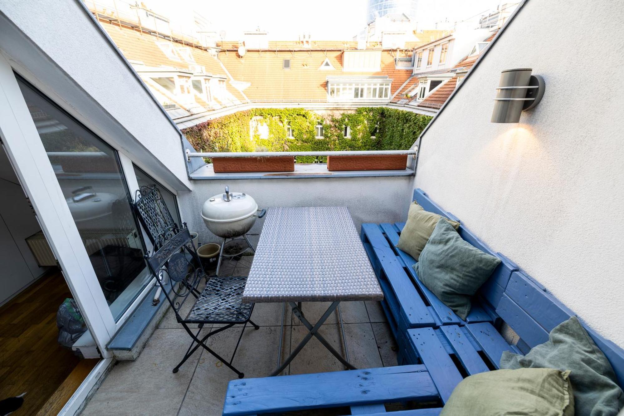 Luxurious Maisonette Apartment At The Heart Of Wien Exterior foto
